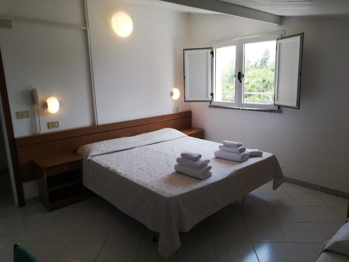 Hotel La Bella Vita ริมินี ภายนอก รูปภาพ