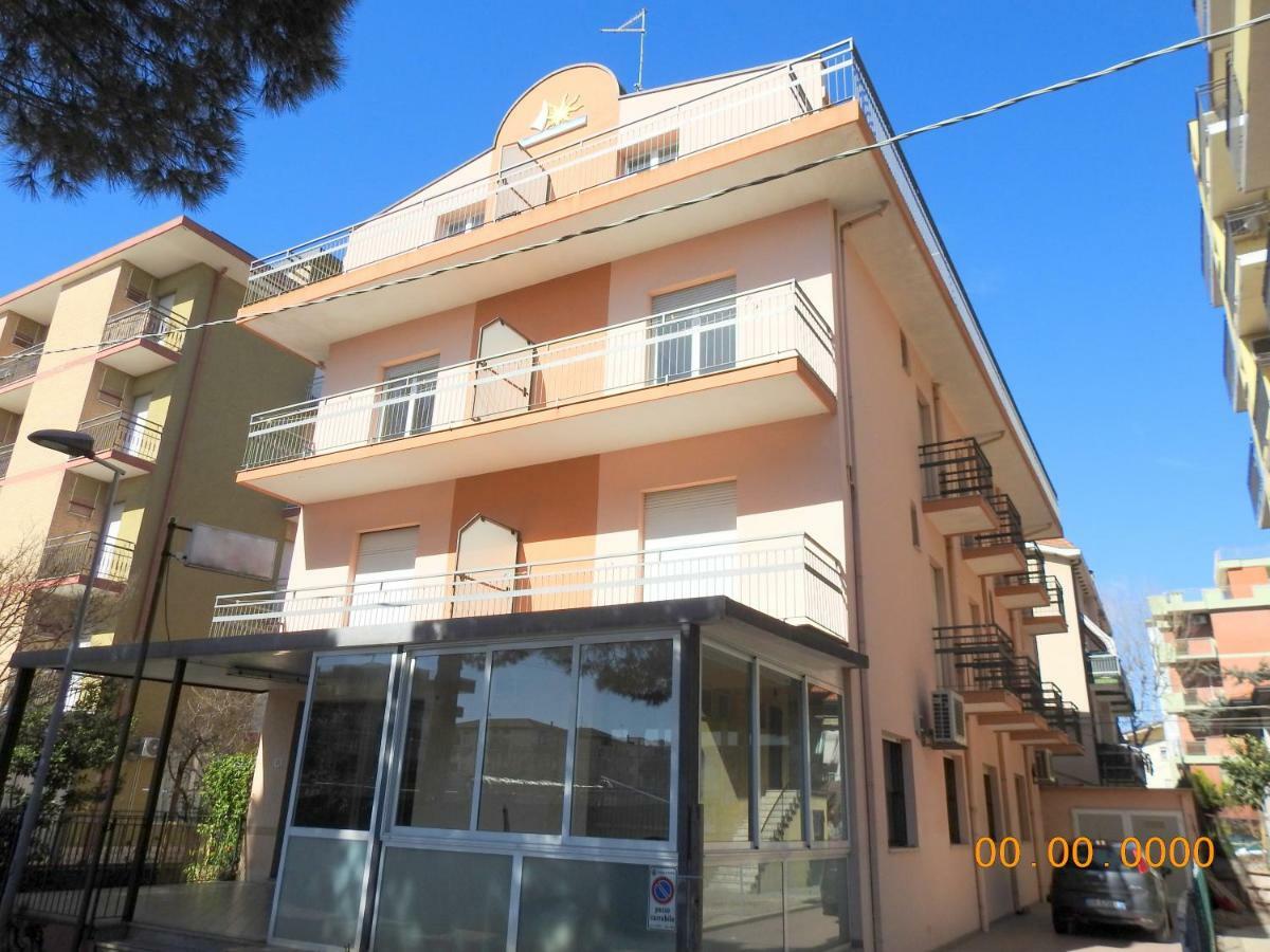 Hotel La Bella Vita ริมินี ภายนอก รูปภาพ